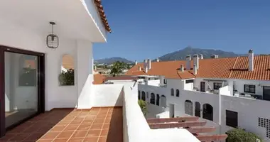 Apartamento 3 habitaciones en San Pedro Alcantara, Španjolska