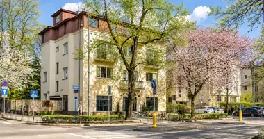 Apartamento 5 habitaciones en Varsovia, Polonia