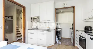 Mieszkanie 5 pokojów w Helsinki sub region, Finlandia