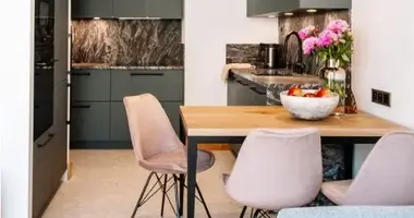 Квартира 2 комнаты в Варшава, Польша