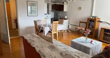 Wohnung 3 Schlafzimmer in Rijeka, Kroatien