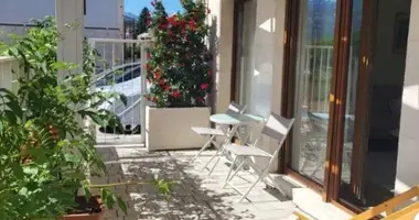 Mieszkanie 3 pokoi w Tivat, Czarnogóra