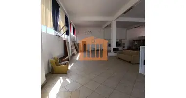 Propiedad comercial 305 m² en Bashkia Durres, Albania