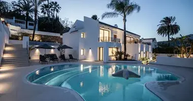 4 bedroom house in San Pedro Alcantara, Spain