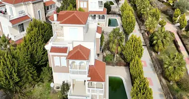 Villa 4 bedrooms in Incekum, Turkey