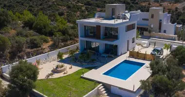 Villa 4 bedrooms in Kouklia, Cyprus