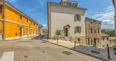 Hotel 120 m² in Poreč, Kroatien