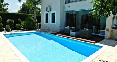 Villa en Peyia, Chipre