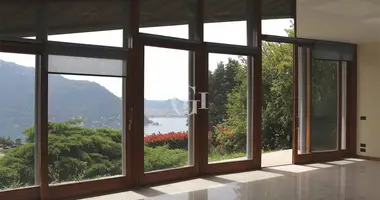 Вилла 10 комнат в Cernobbio, Италия