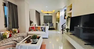 Maison 3 chambres dans Nong Prue, Thaïlande