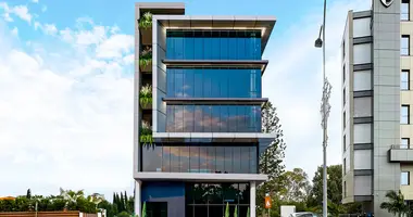 Bureau 1 690 m² dans Germasogeia, Chypre