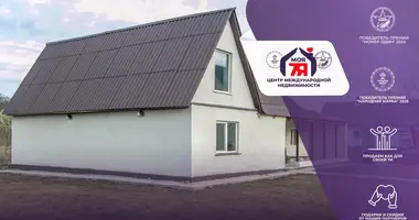 Haus in Maladsetschna, Belarus