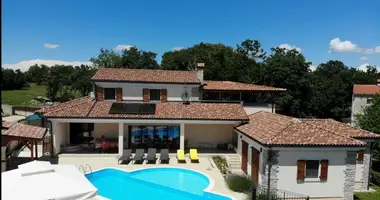Casa 4 habitaciones en Opcina Zminj, Croacia