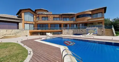 Apartment 6 bedrooms in Limassol, Cyprus