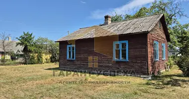 Casa en Barysy, Belarús