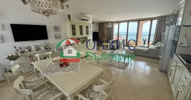 Apartamento 3 habitaciones en Nesebar, Bulgaria