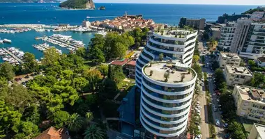 Apartamento 4 habitaciones en Budva, Montenegro