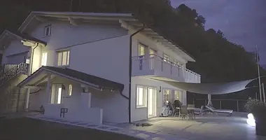 Villa 9 rooms in Bad Vilbel, Germany