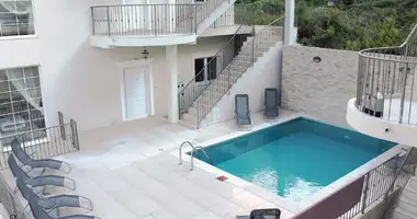 Wohnung in 7 Seaview Penthouse Kotor Bay, Montenegro