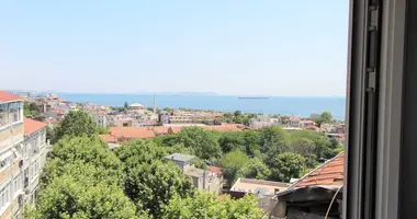 Penthouse 3 bedrooms in Esenyurt, Turkey
