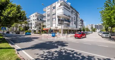 Квартира 4 комнаты в Муратпаша, Турция