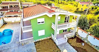 4 bedroom house in Sustas, Montenegro