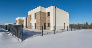 Casa en Darzininkai, Lituania