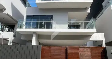 5 bedroom villa in Sangkat Veal Sbov, Cambodia
