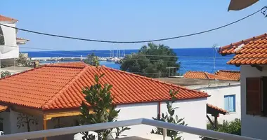 Cottage 3 bedrooms in Nea Skioni, Greece