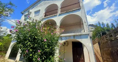 Casa en Herceg Novi, Montenegro
