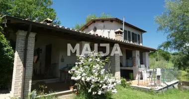 Дом 7 комнат в Tarano, Италия