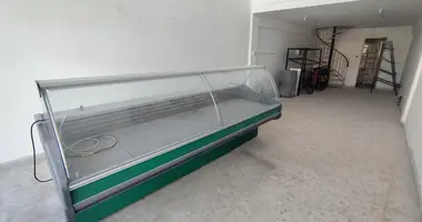 Shop 100 m² in Limassol, Cyprus