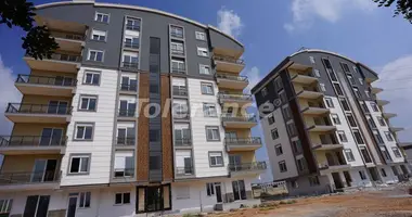 Wohnung 4 zimmer in Kepez, Türkei