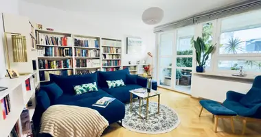 Commercial property 59 m² in Warsaw, Poland