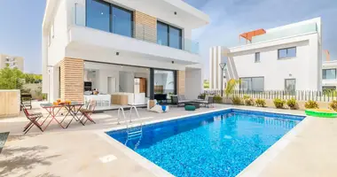 Villa in Paralimni, Zypern