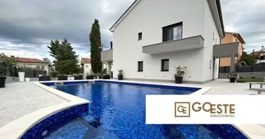 5 room house in Opcina Dezanovac, Croatia