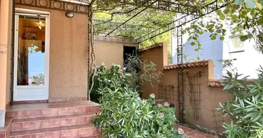 2 bedroom house in Petrovac, Montenegro