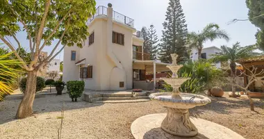 Villa en Paralimni, Chipre