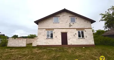 Casa en Pleshchanitsy, Belarús