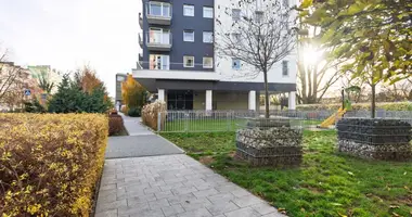 Квартира 3 комнаты в Варшава, Польша