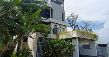 Villa 3 bedrooms in Desa Belalang, Indonesia