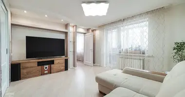 Apartamento 3 habitaciones en Minsk, Belarús