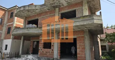 6 bedroom house in Bashkia Durres, Albania