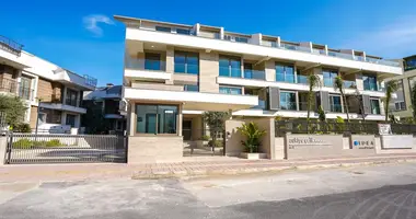 3 room apartment in Konyaalti, Turkey