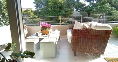 Wohnung 3 zimmer in Municipality of Vari Voula Vouliagmeni, Griechenland