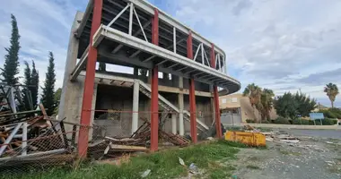 Almacén 4 300 m² en Demos Agiou Athanasiou, Chipre