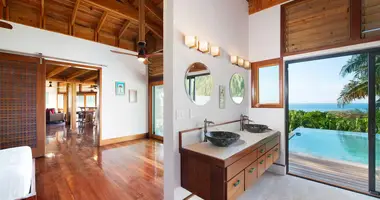 Haus 3 Schlafzimmer in Crawfish Rock, Honduras