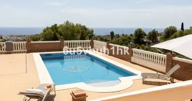 5 bedroom house in Spain