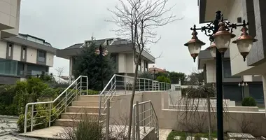 2 bedroom apartment in Mediterranean Region, Turkey