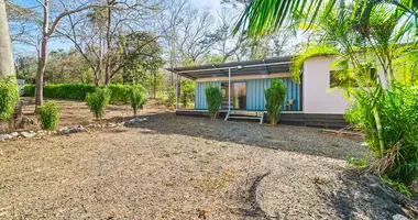 Bungalow in Veintisiete de Abril, Costa Rica